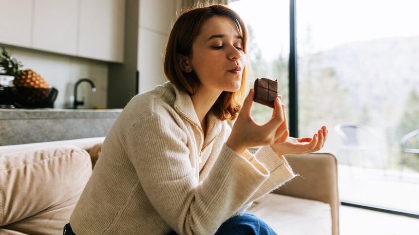 Why your sugar cravings wont go away, even if you stop eating sweets