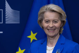 Queen Ursula-s new âboyfriend- should make Putin smile